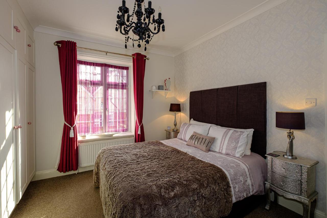 Robertsbrook Guest House 스와니지 외부 사진