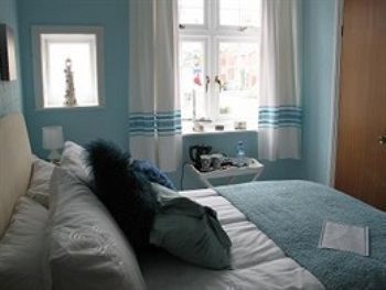 Robertsbrook Guest House 스와니지 외부 사진
